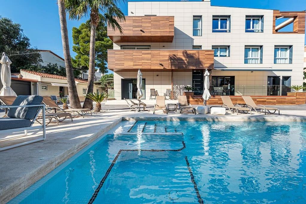 Апартаменти 5 Stelle Piscina, Jacuzzi, Wifi - 2 Min Dal Mare Miami Playa Екстер'єр фото